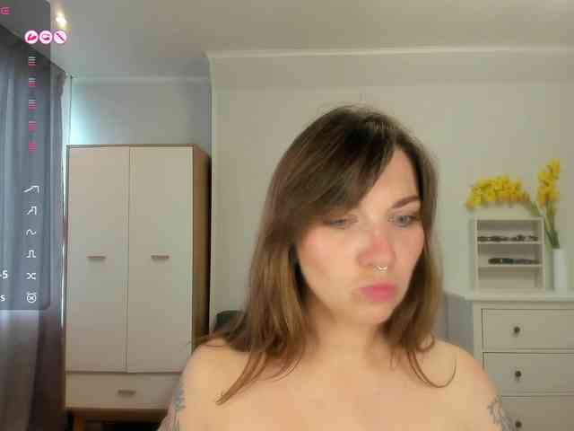 StacyButterfly webcam