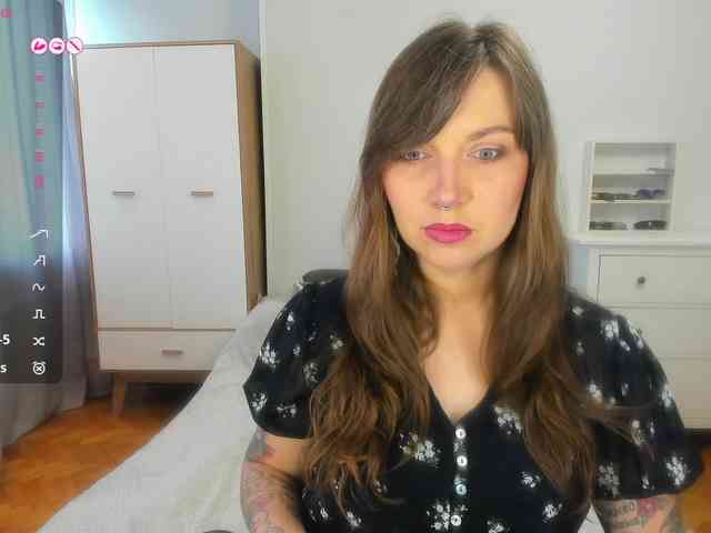 StacyButterfly webcam