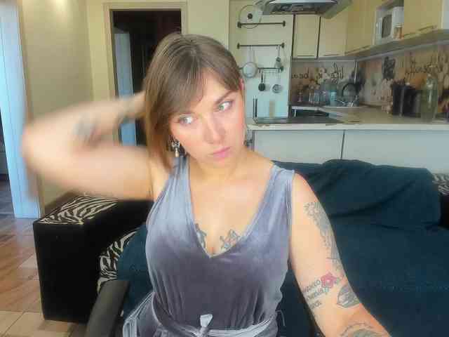 StacyButterfly webcam