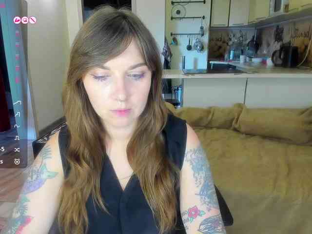 StacyButterfly Live Webcam on BongaCams