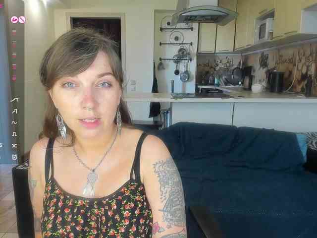 StacyButterfly webcam