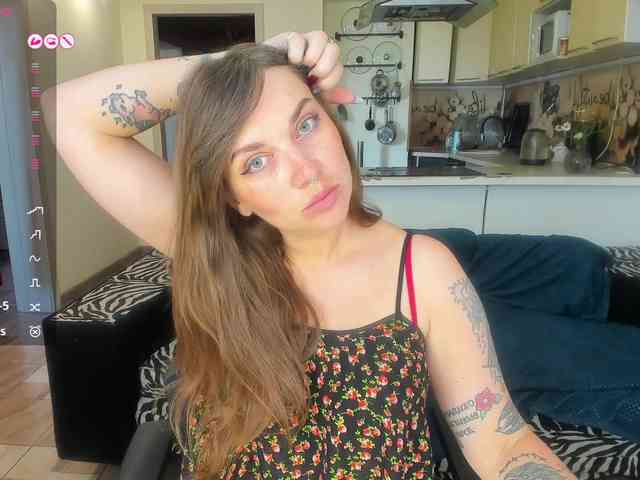 StacyButterfly webcam