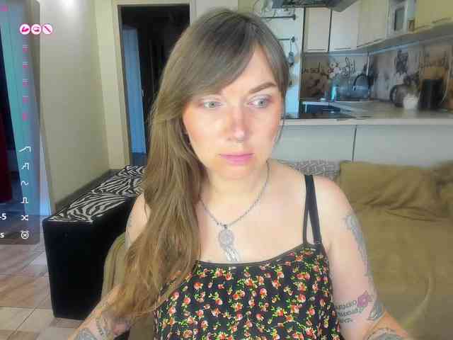 StacyButterfly webcam