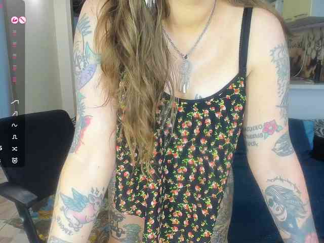StacyButterfly webcam