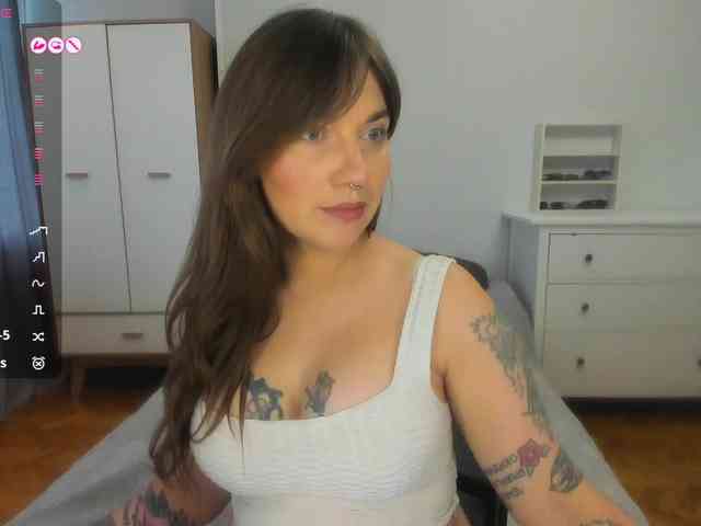 StacyButterfly webcam