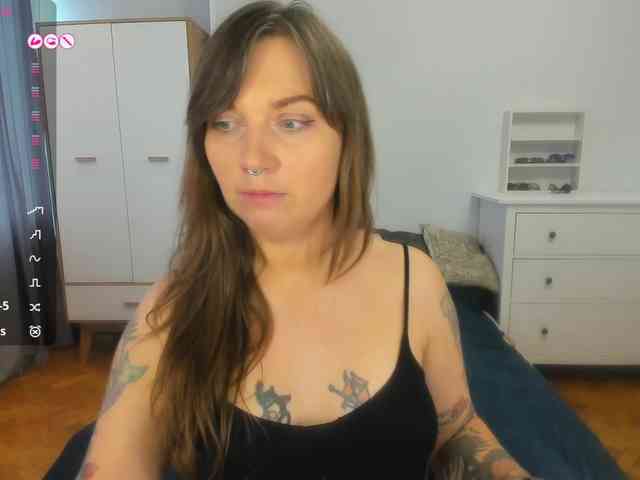 StacyButterfly webcam