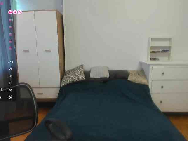 StacyButterfly webcam