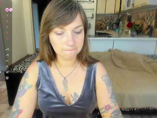 StacyButterfly webcam