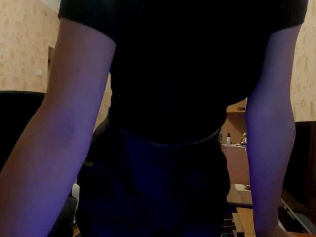 komerialimoros live cam on BongaCams