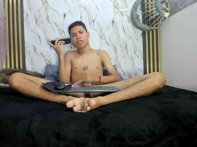 petal-bigx19 Sex Cam Show