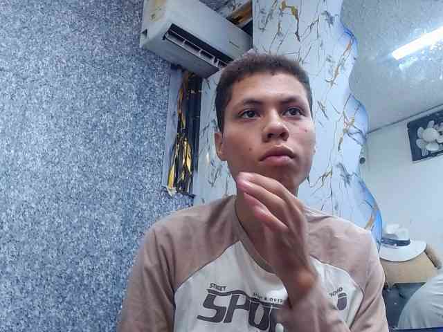 petal-bigx19 Sex Cam Show