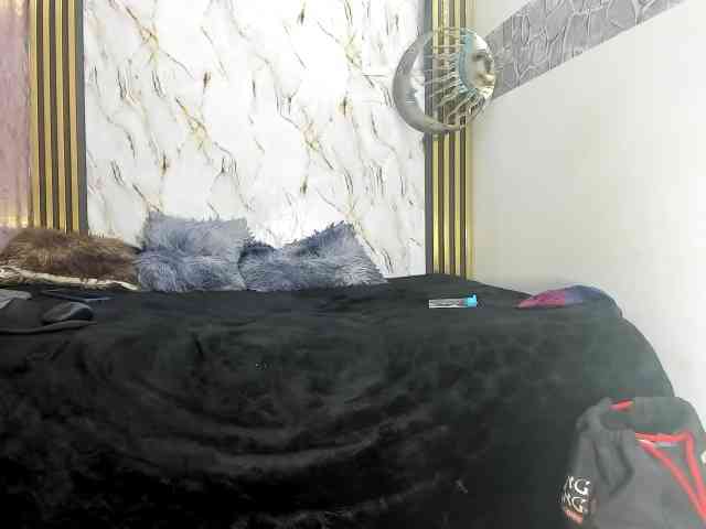 petal-bigx19 Sex Cam Show