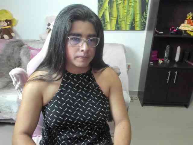 Yalifa Sex Cam Show