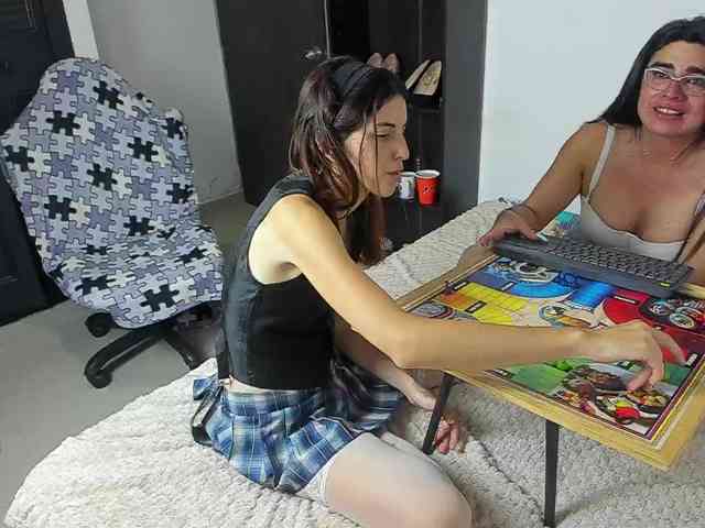 Yalifa Sex Cam Show
