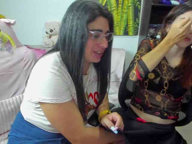 Yalifa Sex Cam Show