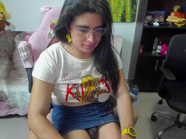 Yalifa Sex Cam Show