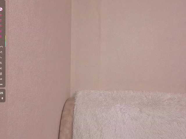 AliceNeonDoll live cam on BongaCams