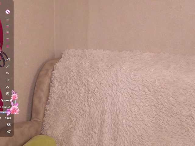 AliceNeonDoll — live female cam