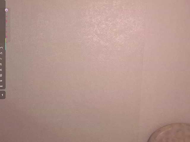 AliceNeonDoll live cam on BongaCams