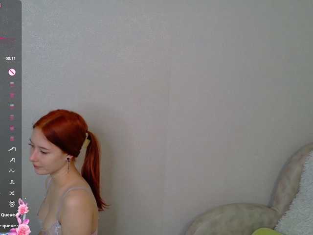 AliceNeonDoll live cam on BongaCams