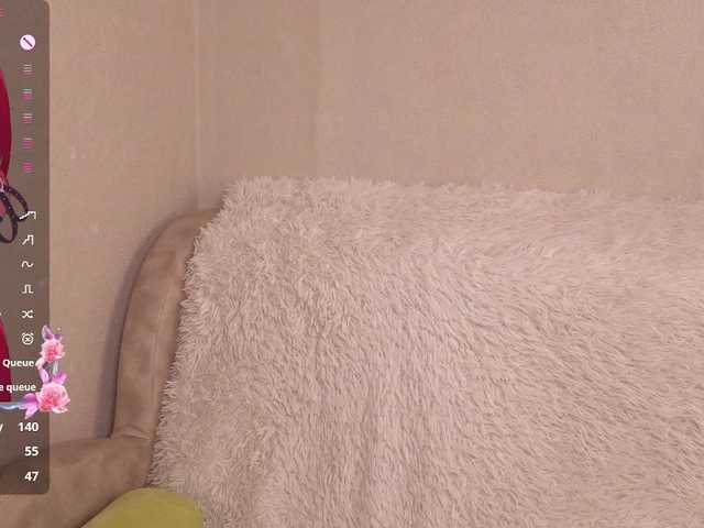 AliceNeonDoll — live female cam