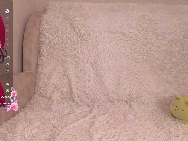 AliceNeonDoll live cam on BongaCams