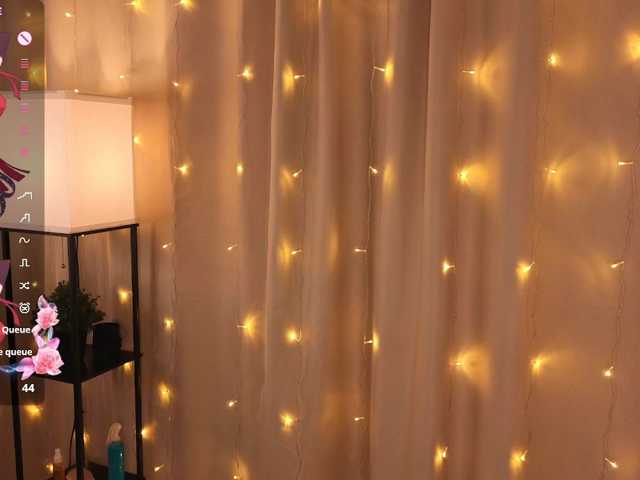 AliceNeonDoll live cam on BongaCams
