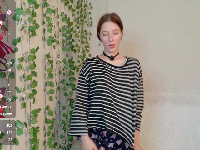 AliceNeonDoll live cam on BongaCams
