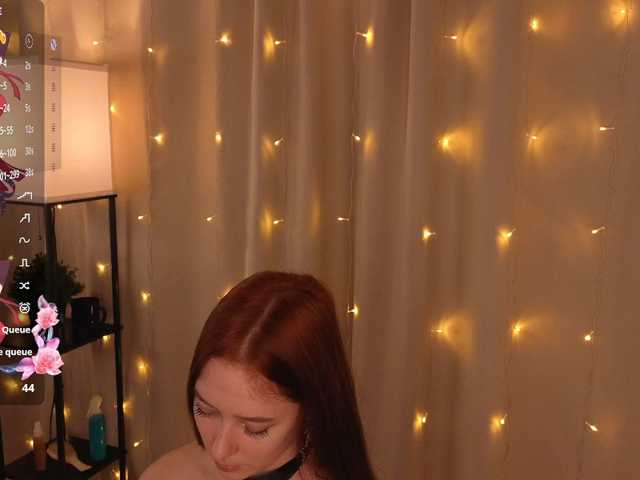 AliceNeonDoll live cam on BongaCams