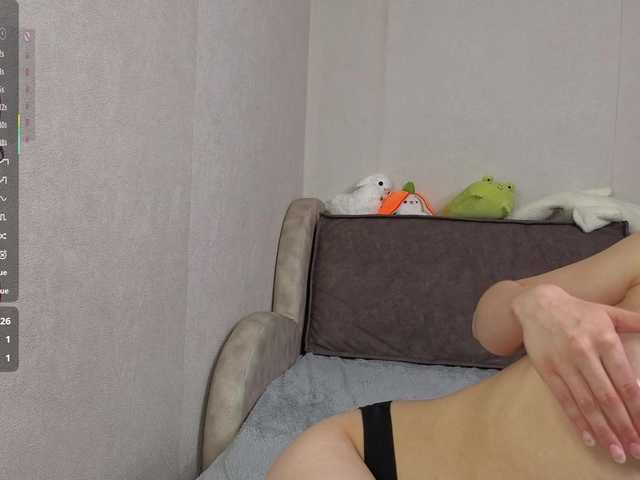 AliceNeonDoll live cam on BongaCams