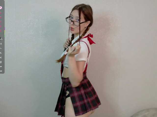 AliceNeonDoll live cam on BongaCams