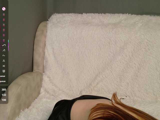 AliceNeonDoll live cam on BongaCams