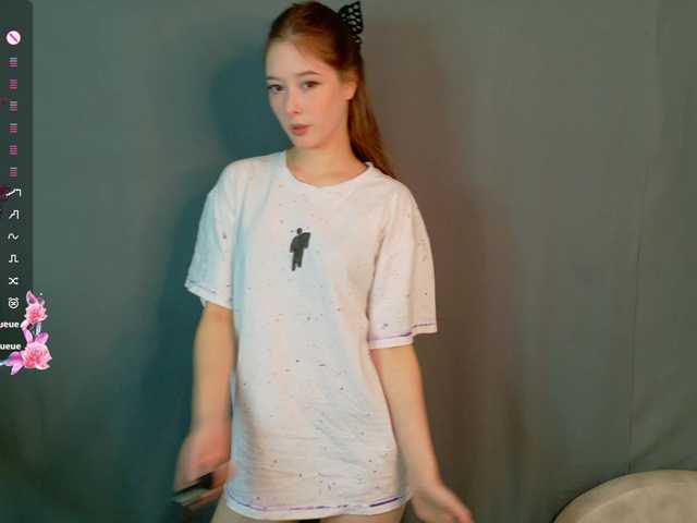 AliceNeonDoll live cam on BongaCams
