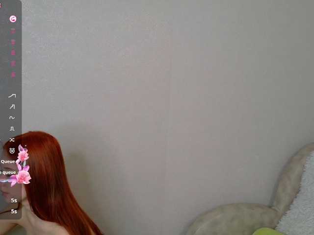 AliceNeonDoll live cam on BongaCams