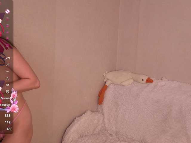 AliceNeonDoll live cam on BongaCams
