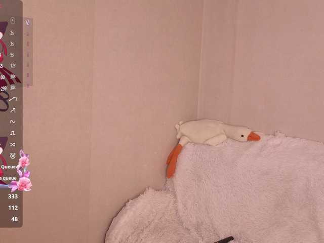 AliceNeonDoll live cam on BongaCams