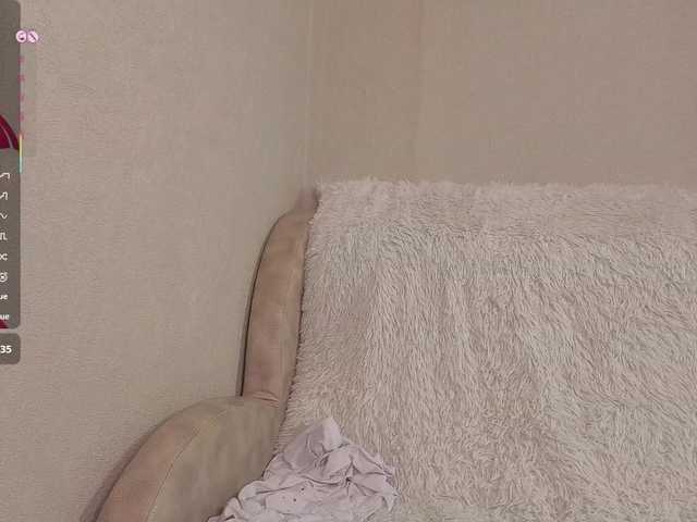 AliceNeonDoll live cam on BongaCams