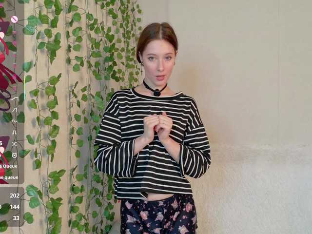 AliceNeonDoll live cam on BongaCams