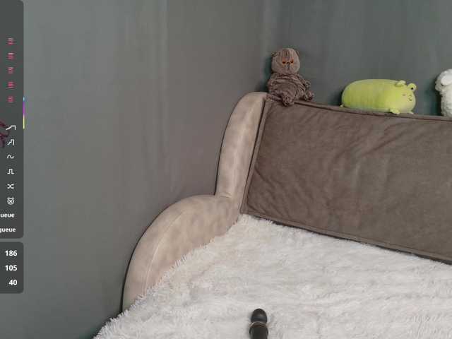 AliceNeonDoll live cam on BongaCams