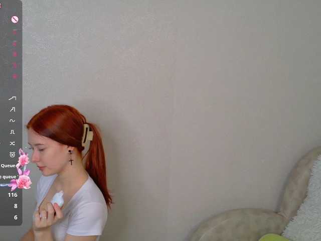 AliceNeonDoll live cam on BongaCams