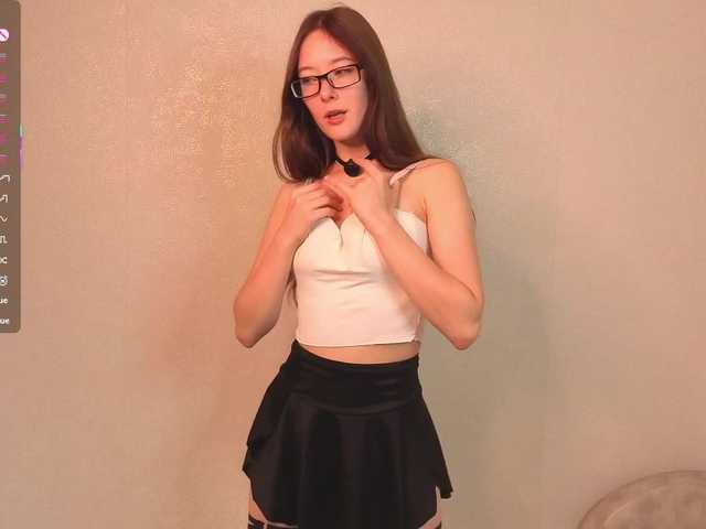 AliceNeonDoll live cam on BongaCams