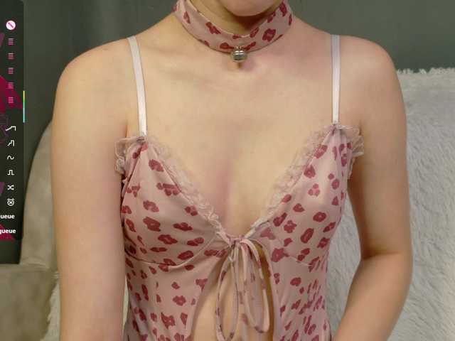 AliceNeonDoll live cam on BongaCams