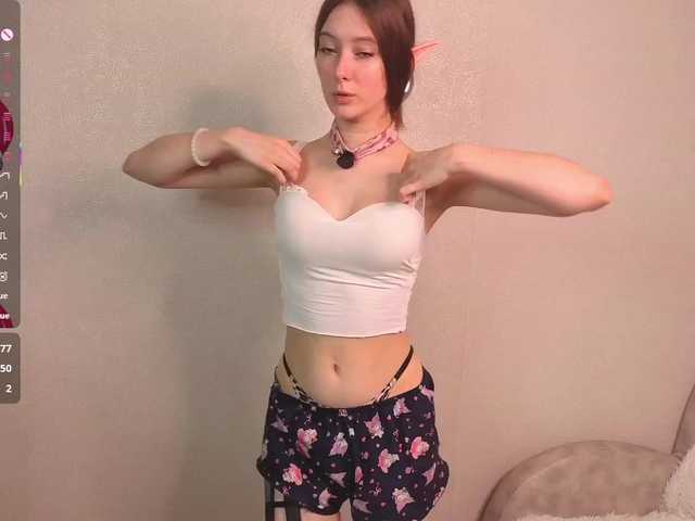 AliceNeonDoll live cam on BongaCams