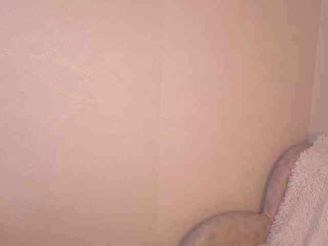 AliceNeonDoll webcam
