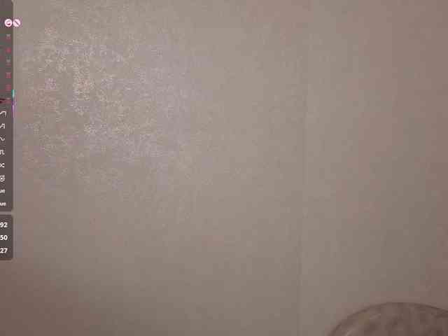 AliceNeonDoll webcam