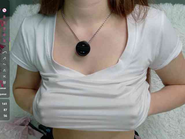 AliceNeonDoll webcam