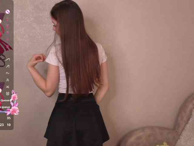 AliceNeonDoll webcam