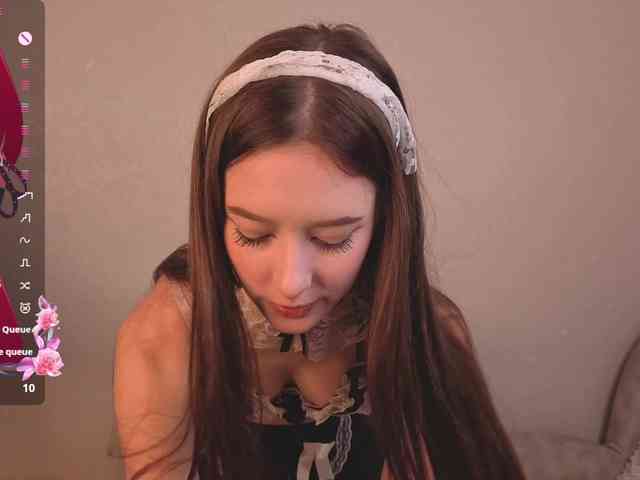 AliceNeonDoll webcam