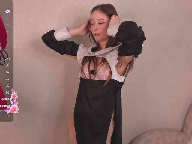 AliceNeonDoll webcam