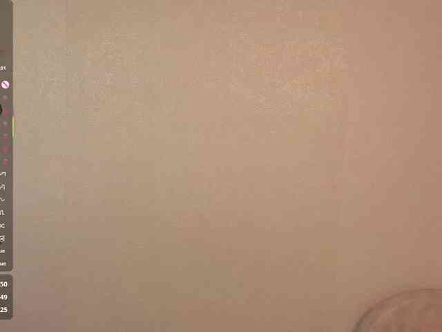 AliceNeonDoll webcam